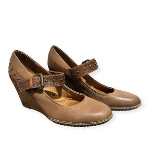 Sofft Studded Brown Wedge Mary Jane Style Buckle Closure Shoes